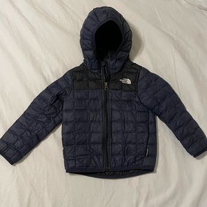 Toddler North Face Thermo-ball eco jacket